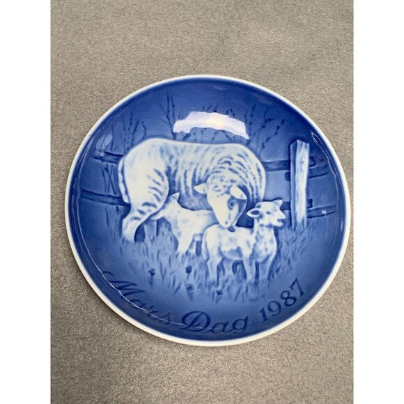 B&G Copenhagen Porcelain Sheep Mothers Day Plate 1987 6" - Picture 8 of 12